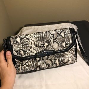 Simply Vera crossbody